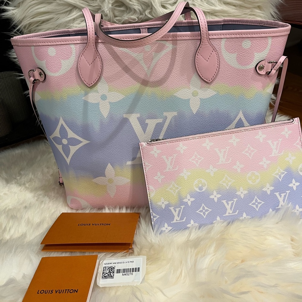 New Limited Edition Louis Vuitton Escale Neverfull MM in pastel